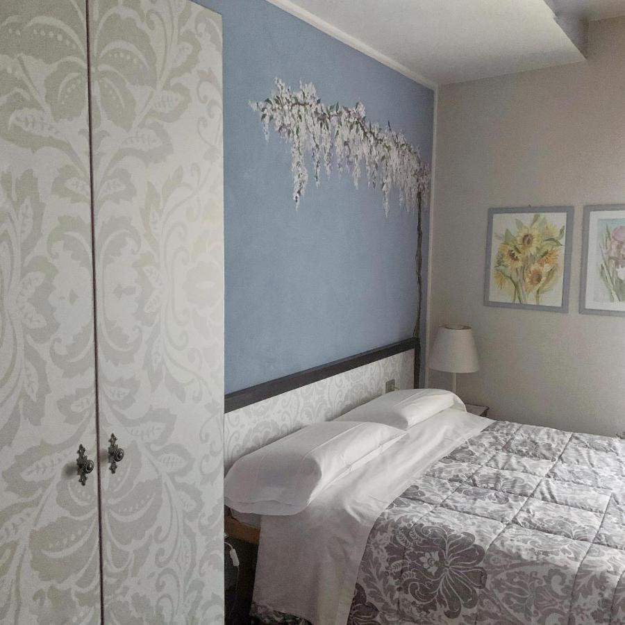 Cortiletto D'Alba Camere Con Ristorante ภายนอก รูปภาพ